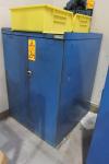 Tool Cabinet w/ Ball Bearing Pull Out Drawers
