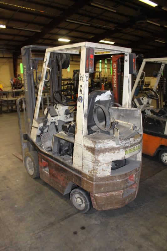Nissan Kcph01a15pv 3 000 Lb Capacity Forklift S N 903535 Lpg Solid Tires 130 2 Stage Lift Not In Service Price Estimate Us Us
